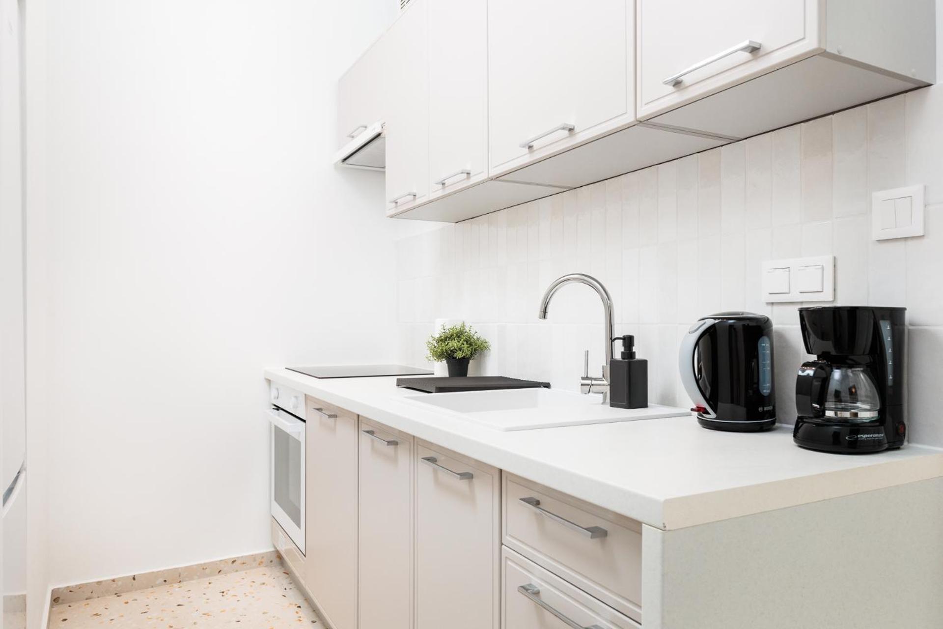 Retro Glamour With A Modern Edge - By Upstairs Apartament