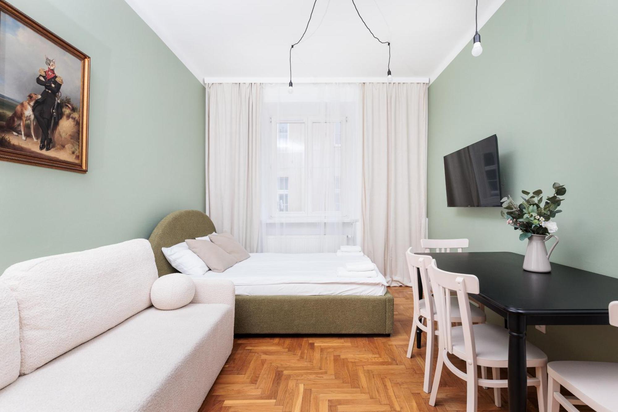 Retro Glamour With A Modern Edge - By Upstairs Apartament