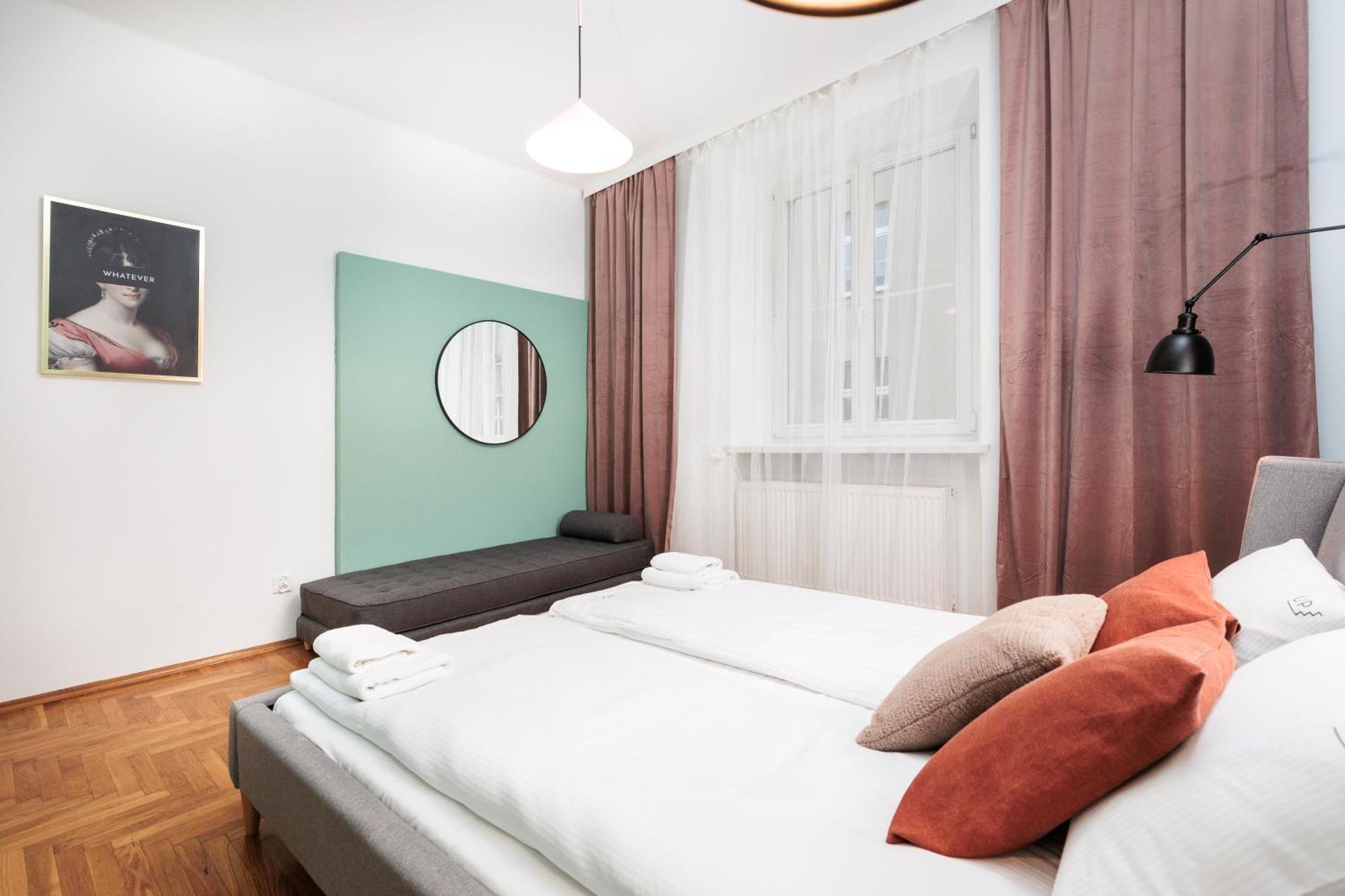 Apartament Retro Glamour With A Modern Edge - By Upstairs *